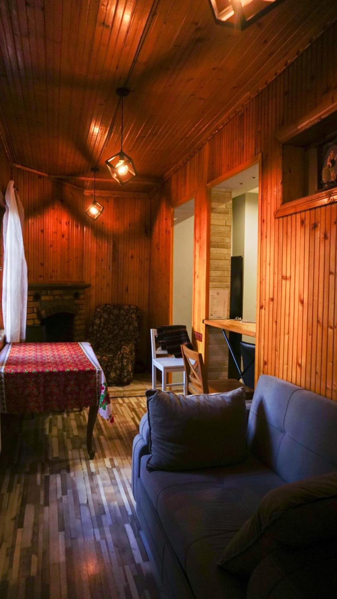 טביליסי J Square Hostel מראה חיצוני תמונה