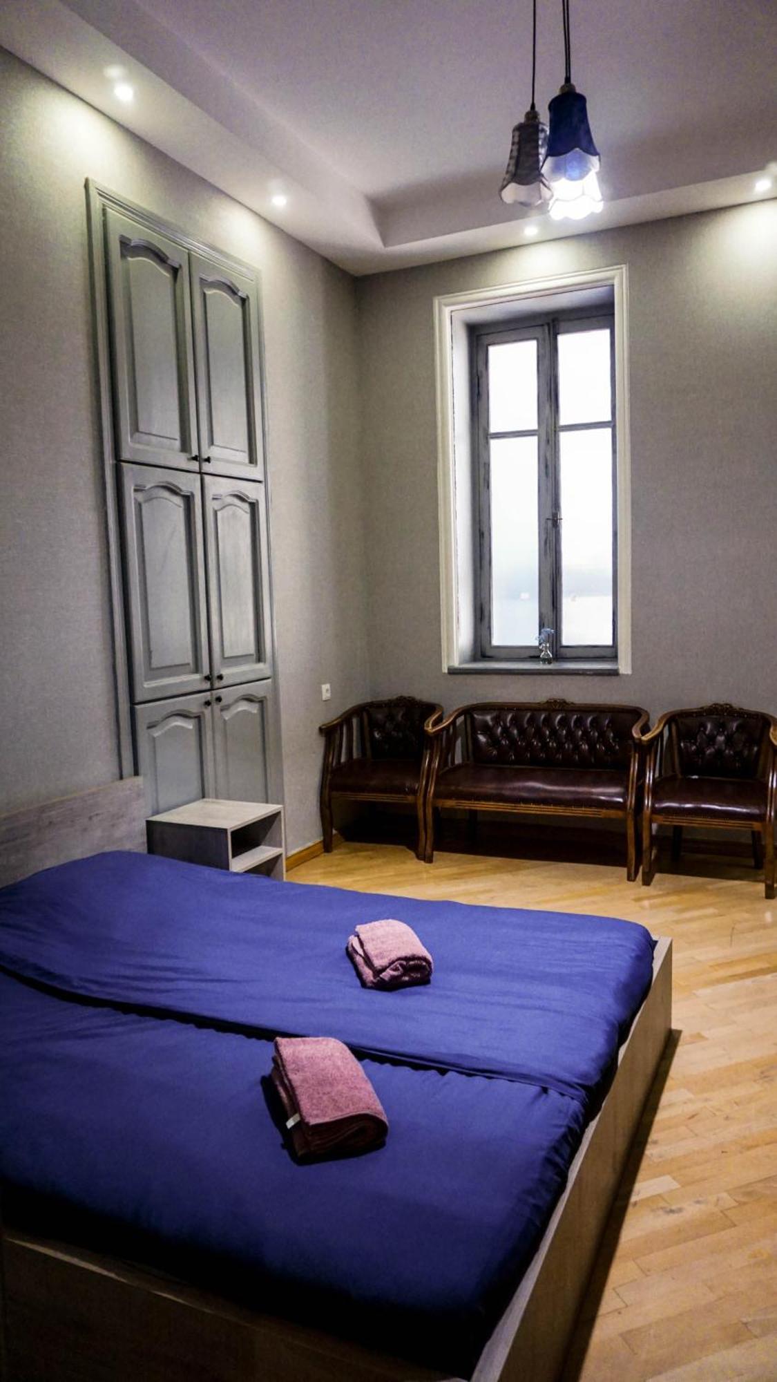 טביליסי J Square Hostel מראה חיצוני תמונה