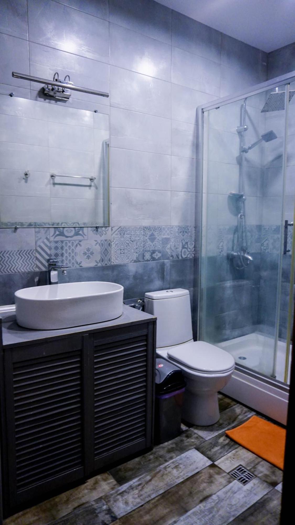 טביליסי J Square Hostel מראה חיצוני תמונה